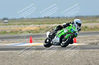 media/Apr-18-2025-TrackDaz (Fri) [[45f5874c44]]/B Group/Session 2 (Turn 7)/